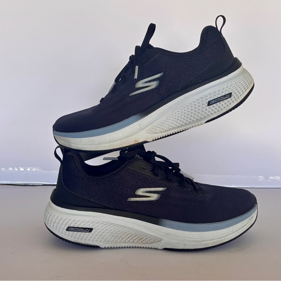 Skechers Womens Go Run Elevate 2.0 Black Blue 9.5 - Picture 1 of 5